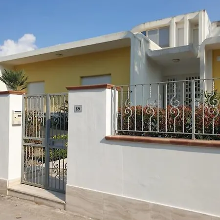 Apartment Pia Venetico