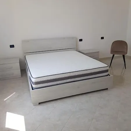Pia Apartment Venetico